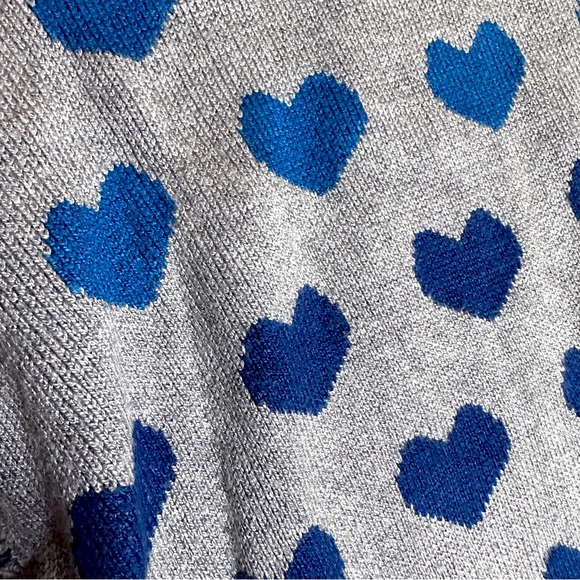 Vertical Design Hearts Shades of Blue (XL -XXL) - Picture 2 of 6